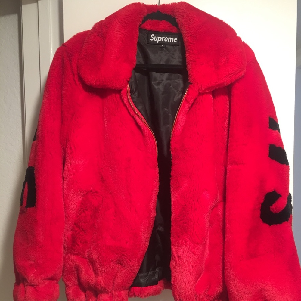 SUPREME FAUX FUR BOMBER JACKET